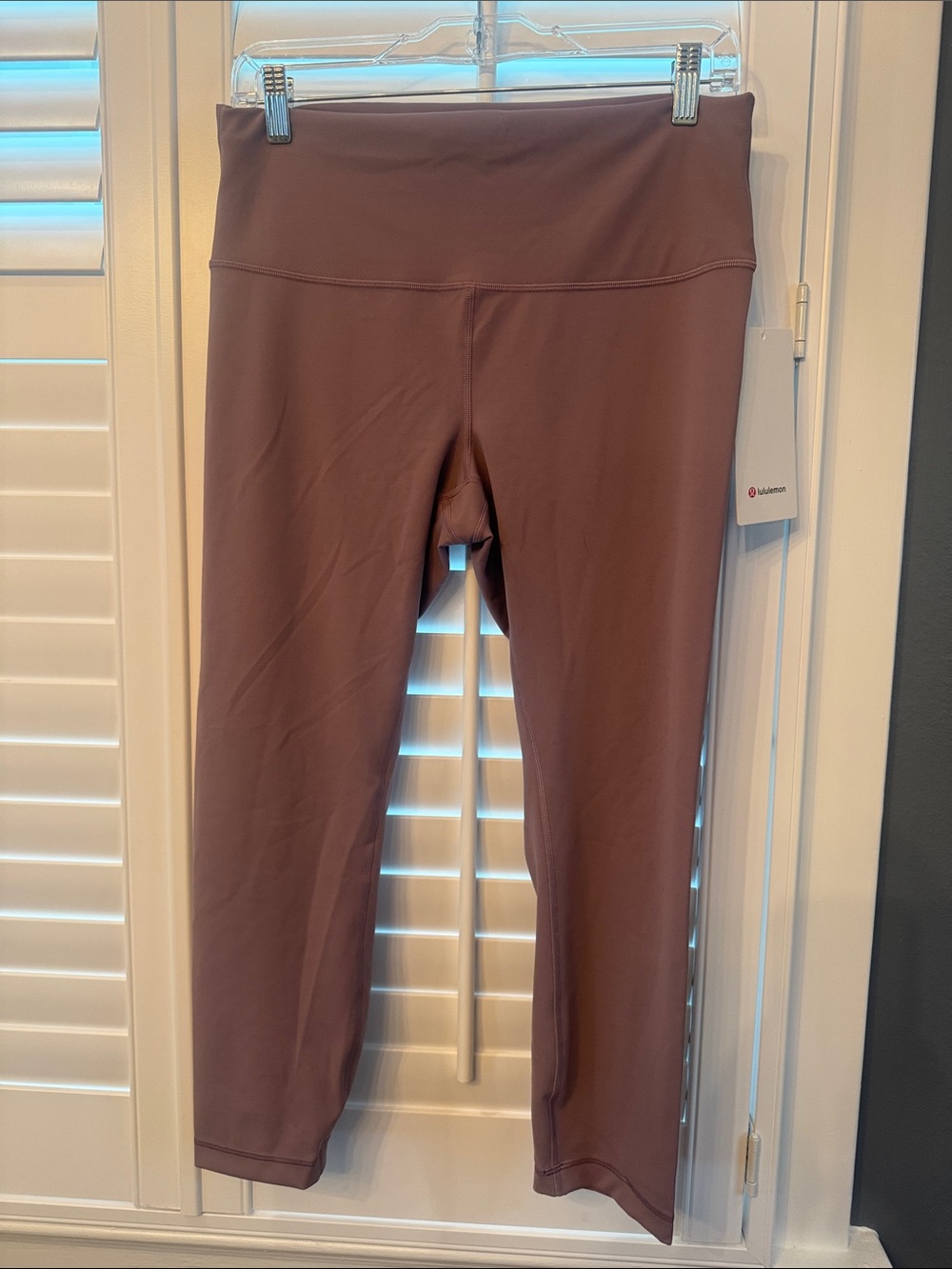 lululemon athletica Wunder Train  High Rise Crop 23” Size 12
